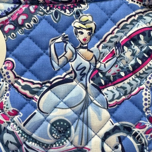 Vera Bradley Disney Cinderella Glenna Tote NWT Great Pattern Placement - Picture 4 of 14